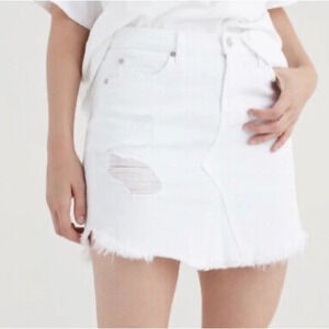 7 For All Mankind Mini Skirt White Denim Frayed Size 27